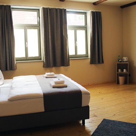 Hotel Garni Tilia Кведлинбург Екстериор снимка