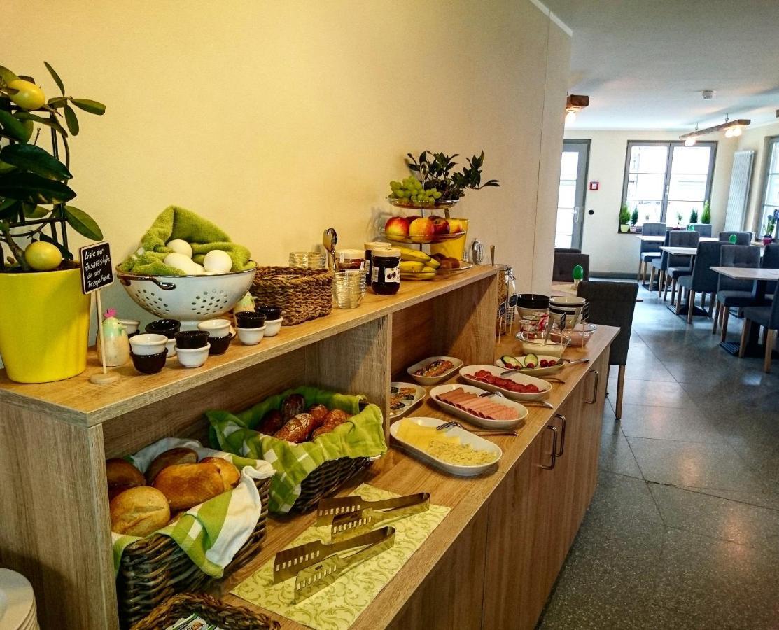 Hotel Garni Tilia Кведлинбург Екстериор снимка