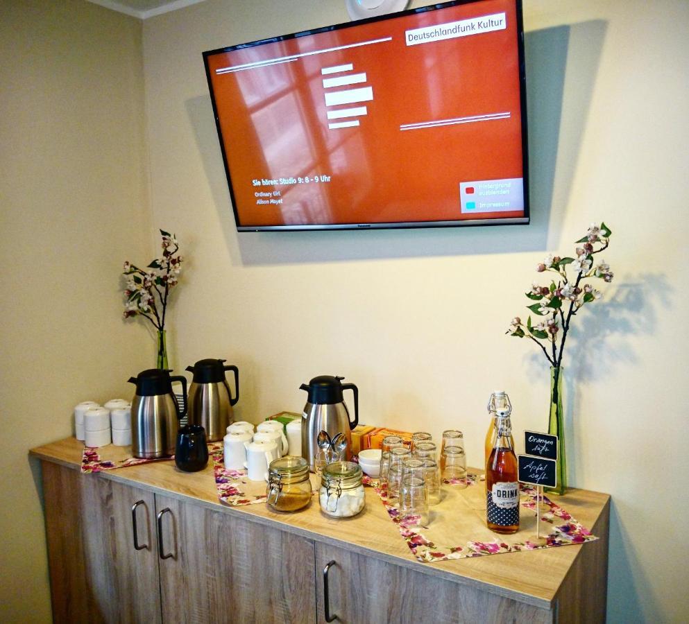 Hotel Garni Tilia Кведлинбург Екстериор снимка