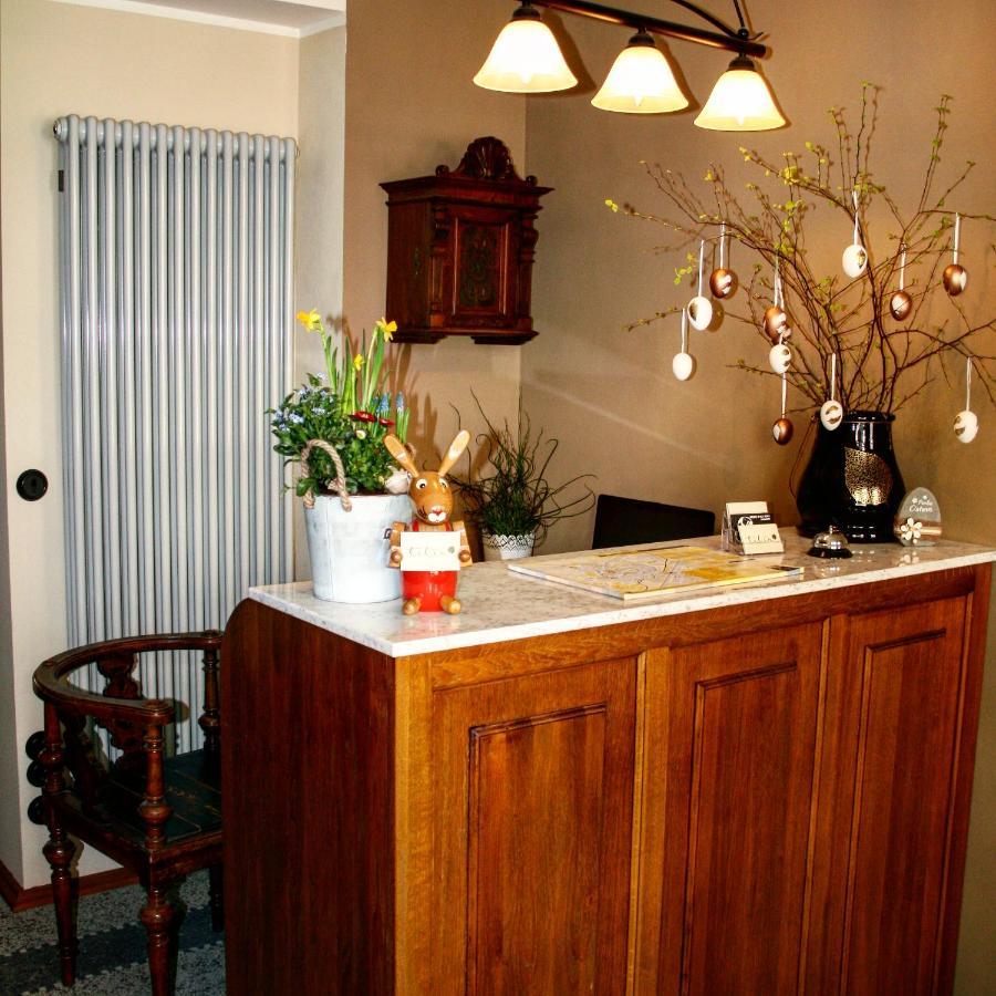 Hotel Garni Tilia Кведлинбург Екстериор снимка