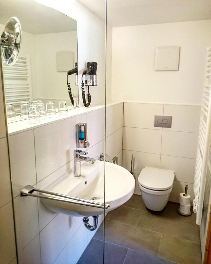 Hotel Garni Tilia Кведлинбург Екстериор снимка