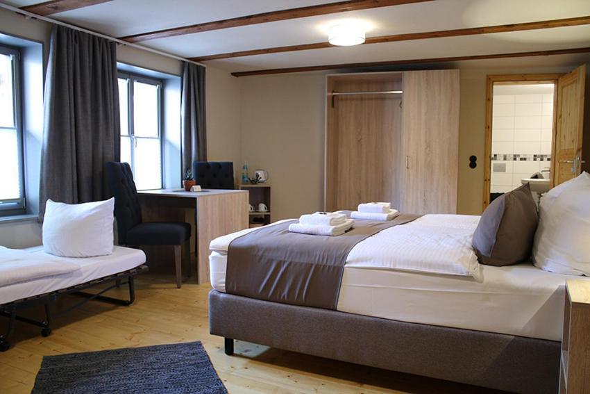 Hotel Garni Tilia Кведлинбург Екстериор снимка