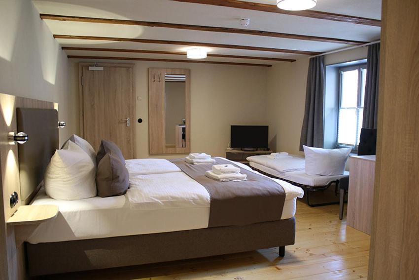 Hotel Garni Tilia Кведлинбург Екстериор снимка